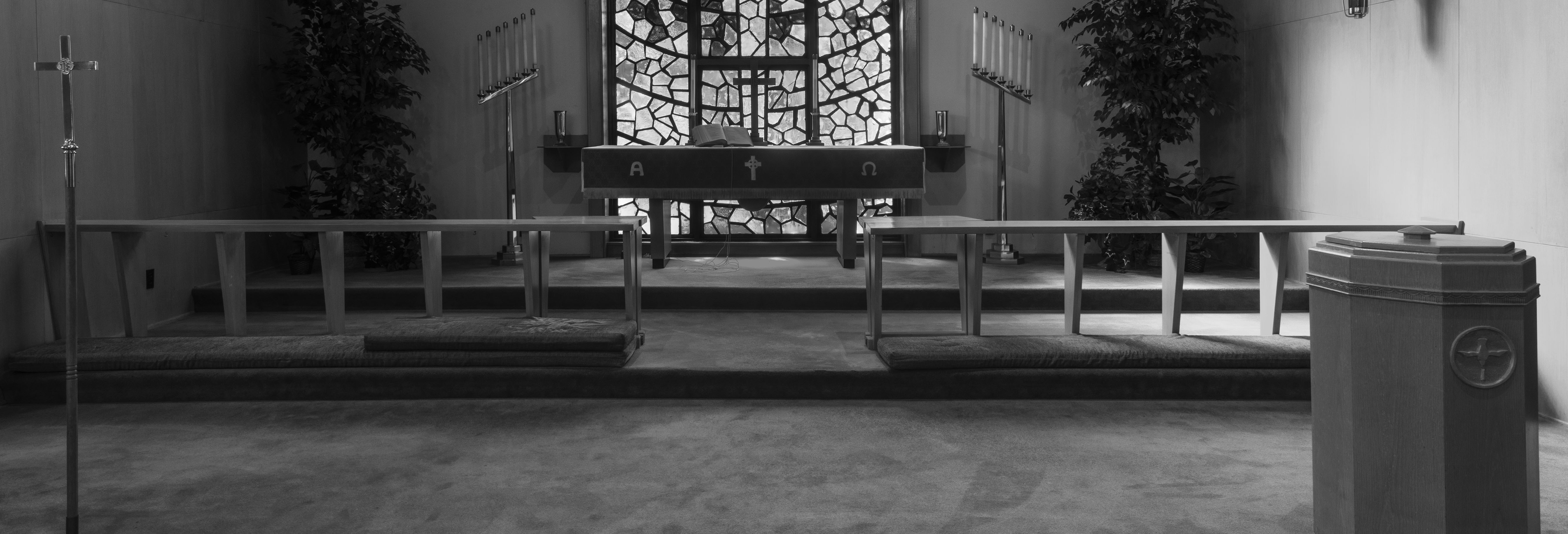 B&W photo of Altar